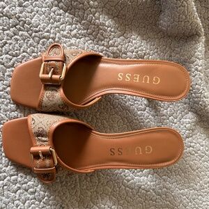 GUESS Women's Dista Heeled Sandal